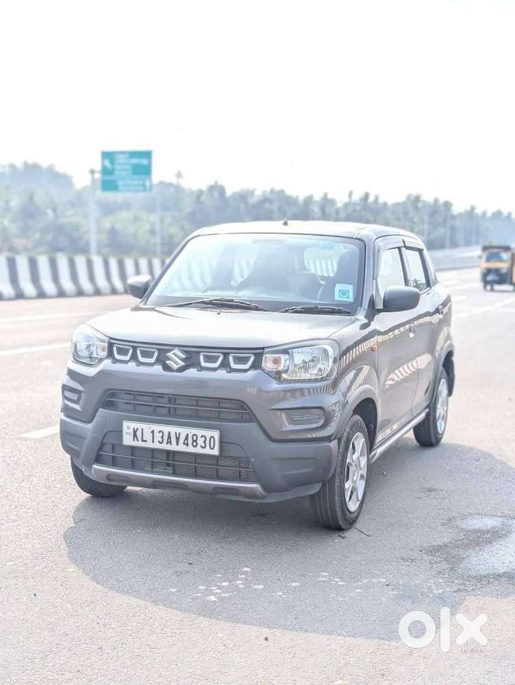 Maruti Suzuki S-presso Vxi, 2022, Petrol