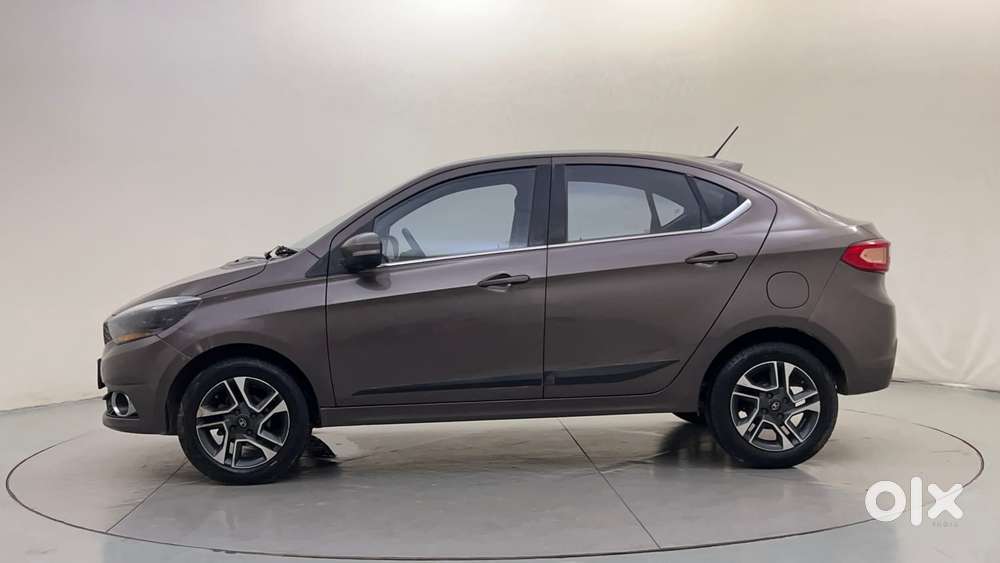 Tata Tigor Xza, 2018, Petrol