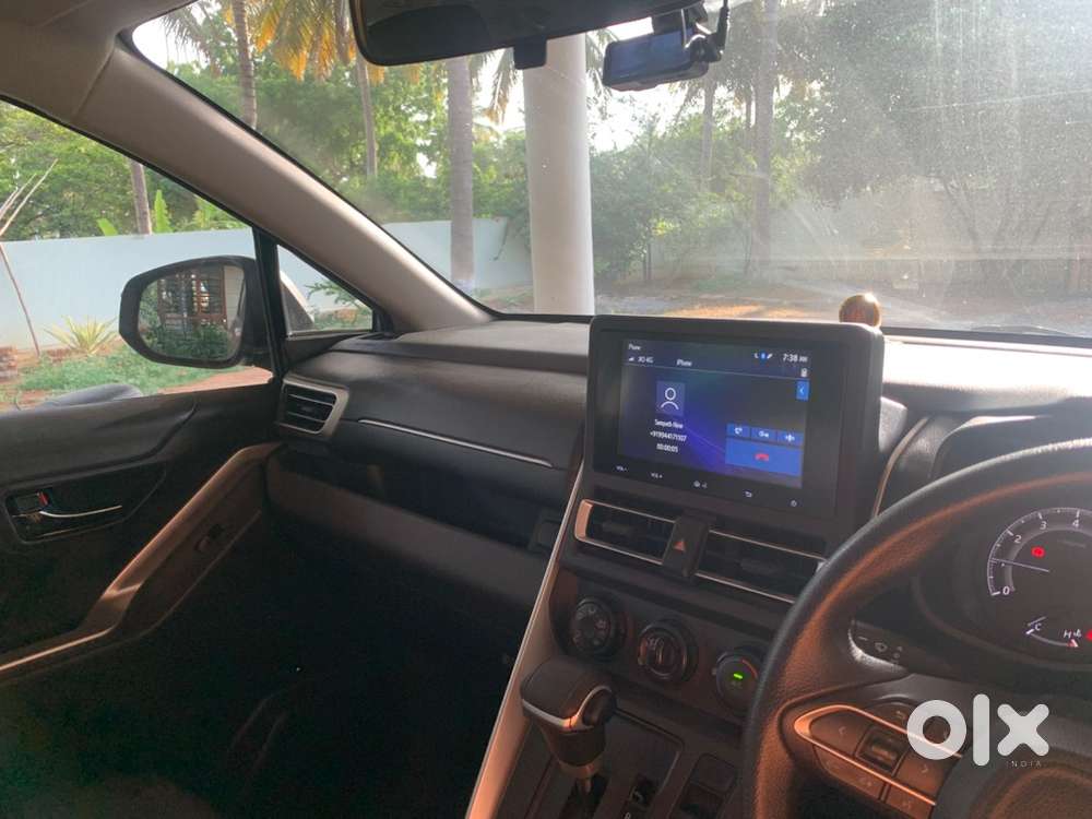 Toyota Innova Hycross 2024 Suv