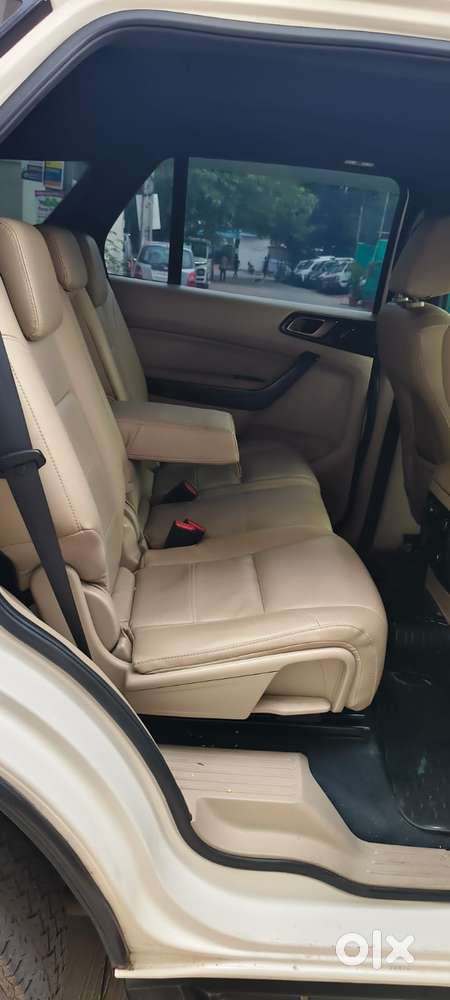Ford Endeavour 3.2 Titanium 4x4 At, 2016, Diesel