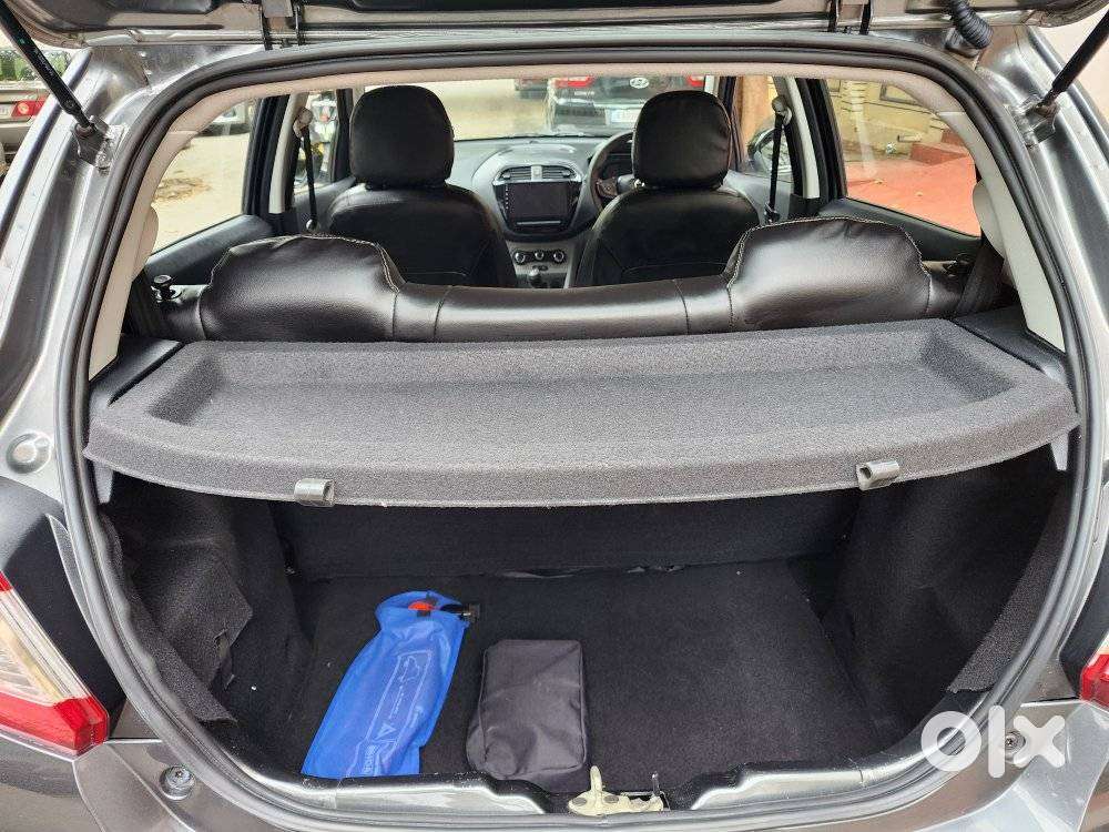 Tata Tiago 1.2 Revotron Xt (o), 2023, Petrol