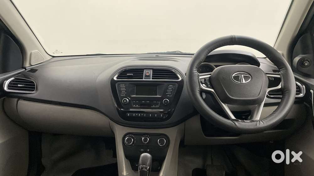 Tata Tiago Xza, 2017, Petrol