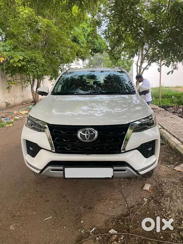 Toyota Fortuner 2024 Diesel Well Maintained