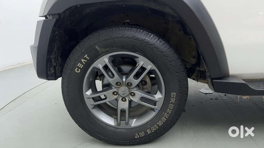 Mahindra Thar Lx Hard Top Petrol Mt 4wd, 2023, Petrol