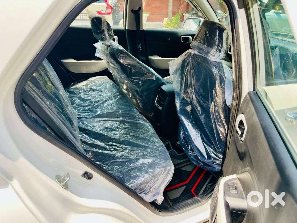 Hyundai Venue Sx Mt, 2023, Petrol