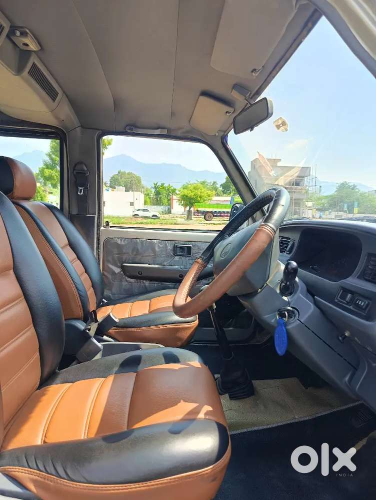 Toyota Qualis 2002 Diesel,power Window- Full Option - Well Maintained