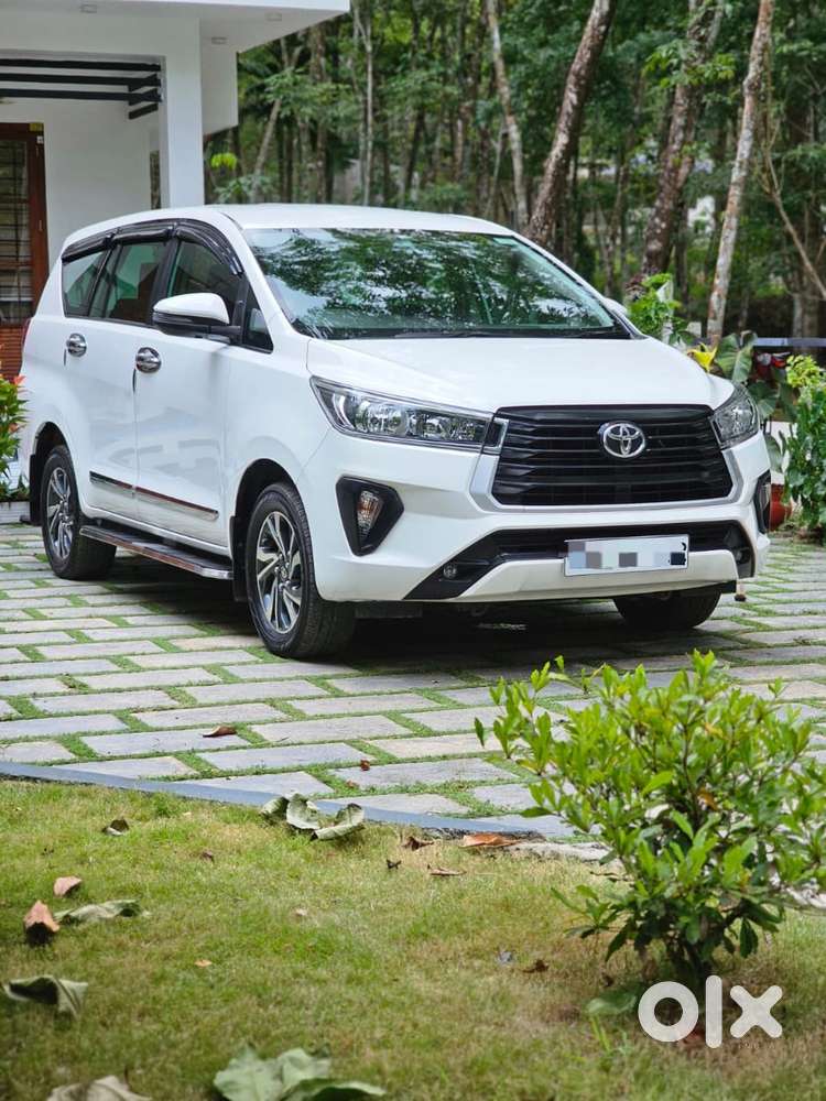Toyota Innova Crysta 2.4 Gx Limited Edition 7 Str, 2022, Diesel