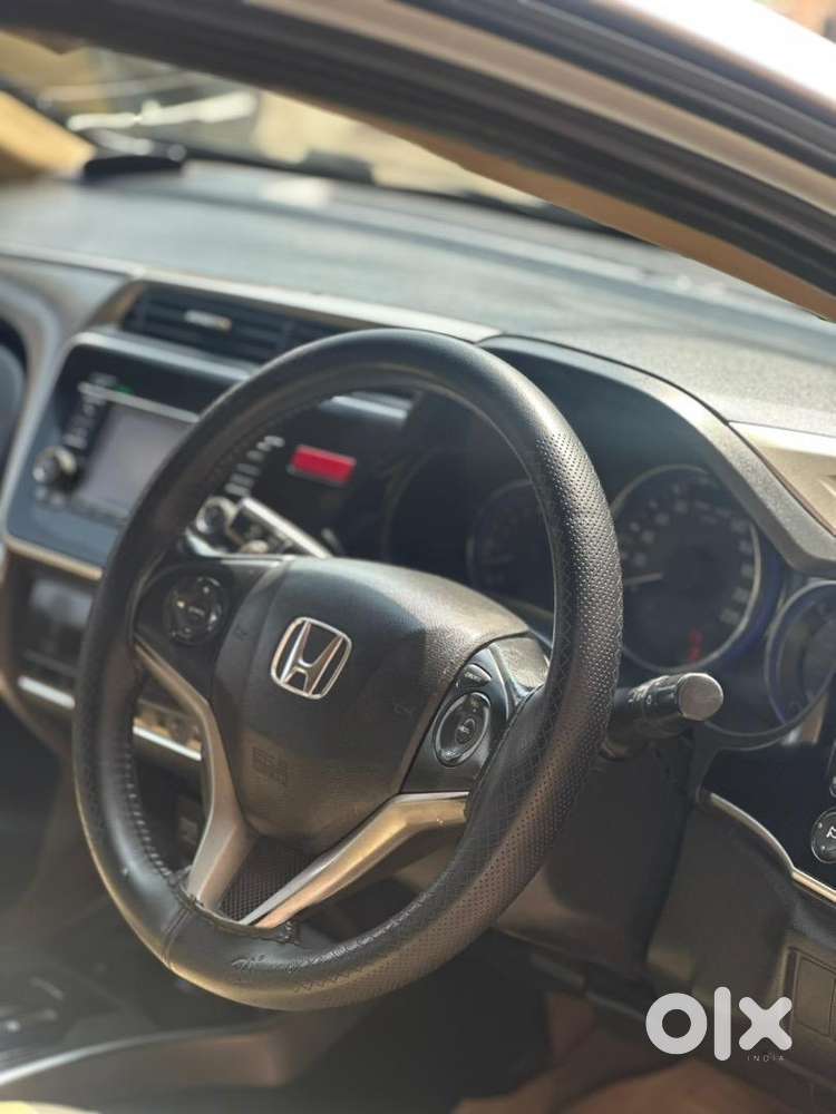 Honda Petrol  2015-december Sunroof