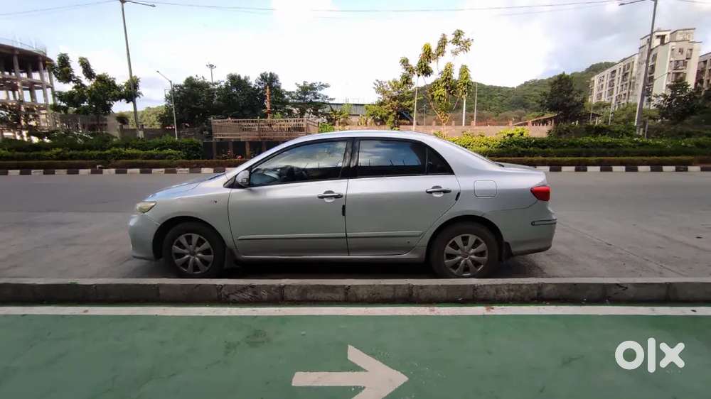 Toyota Corolla Altis 2012
