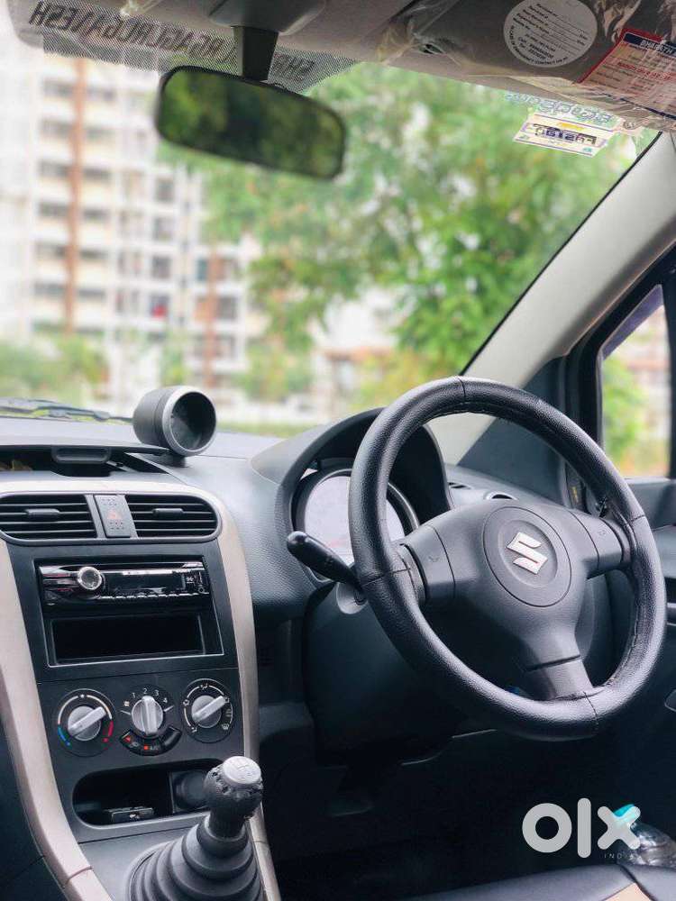 Maruti Suzuki Ritz Vxi, 2012, Petrol