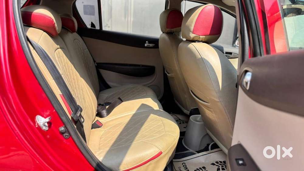 Hyundai I20 2009-2011 Asta, 2011, Petrol