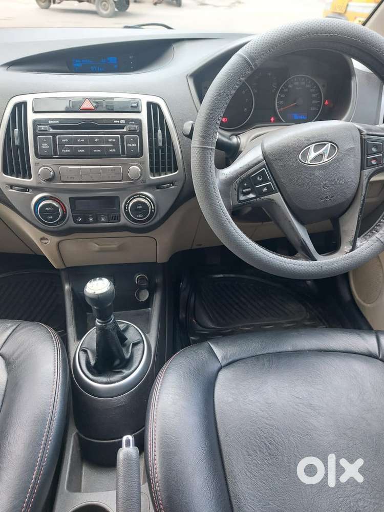 Hyundai I20 Petrol Manual 2013