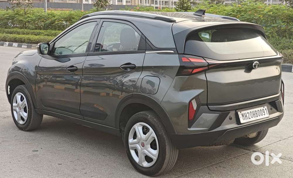 Tata Nexon Smart 1.2 Revotron Petrol 5 Mt, 2024, Cng & Hybrids