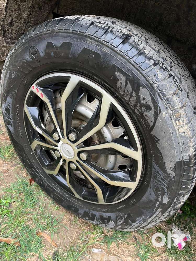 Ac ,power Steering,power Window ,centre Lock ,music System, New Tyre