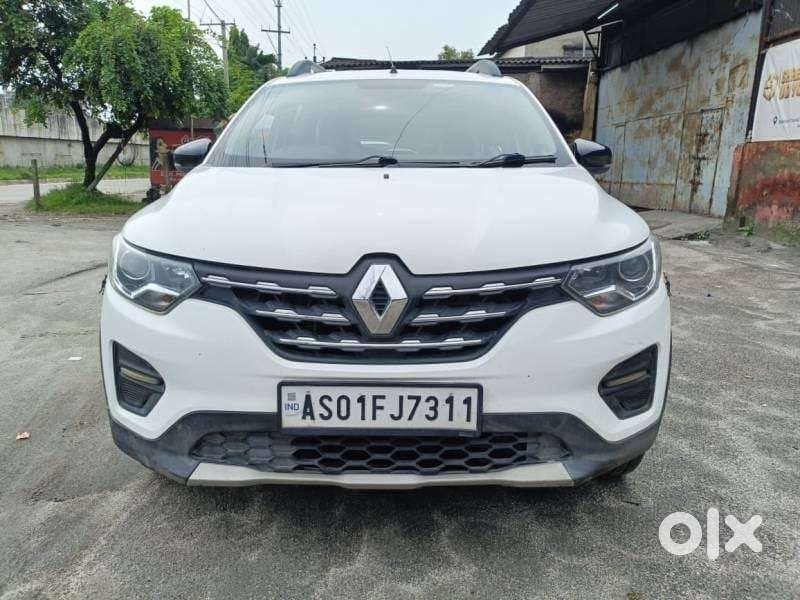 Renault Triber Rxt, 2022, Petrol