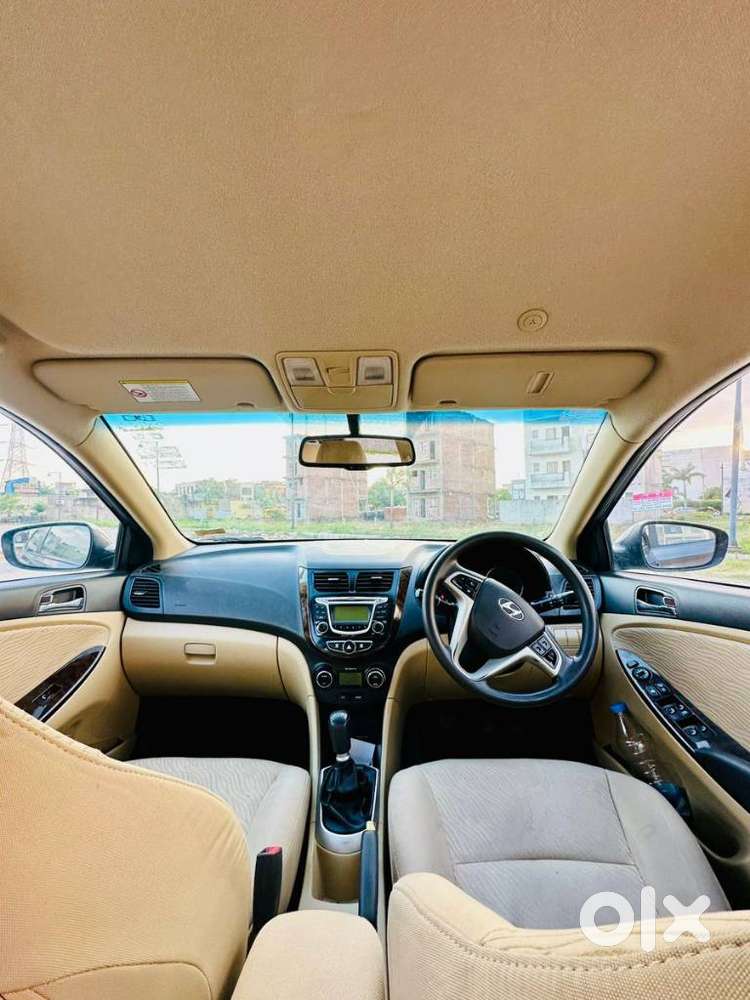 Hyundai Verna Fluidic 1.6 Vtvt Sx, 2014, Petrol