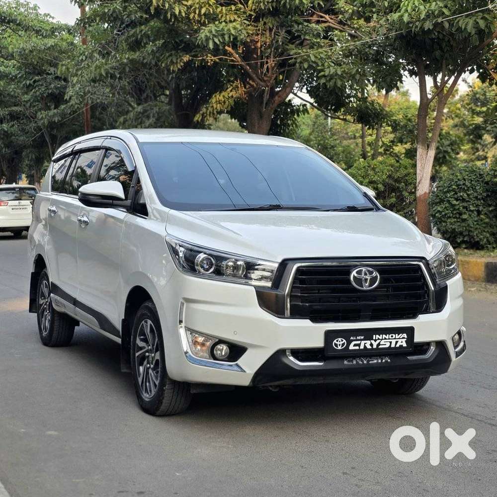 Toyota Innova Crysta 2.4 V, 2024, Diesel