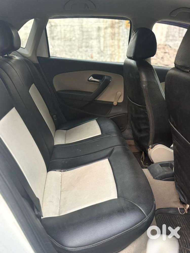 Volkswagen Polo 2011 68000 Km Driven
