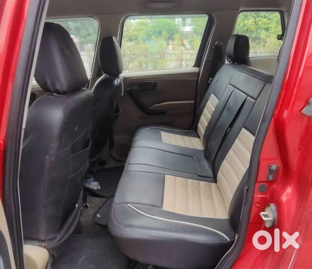 Mahindra Tuv 300 T4 Plus, 2015, Diesel
