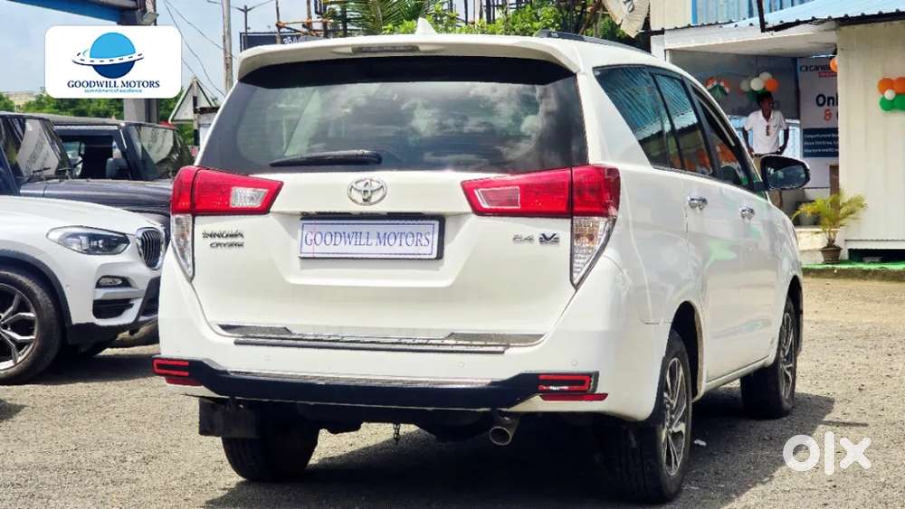 Toyota Innova Crysta [2020-ongoing] 2.4 Vx 8 Str, 2022, Diesel