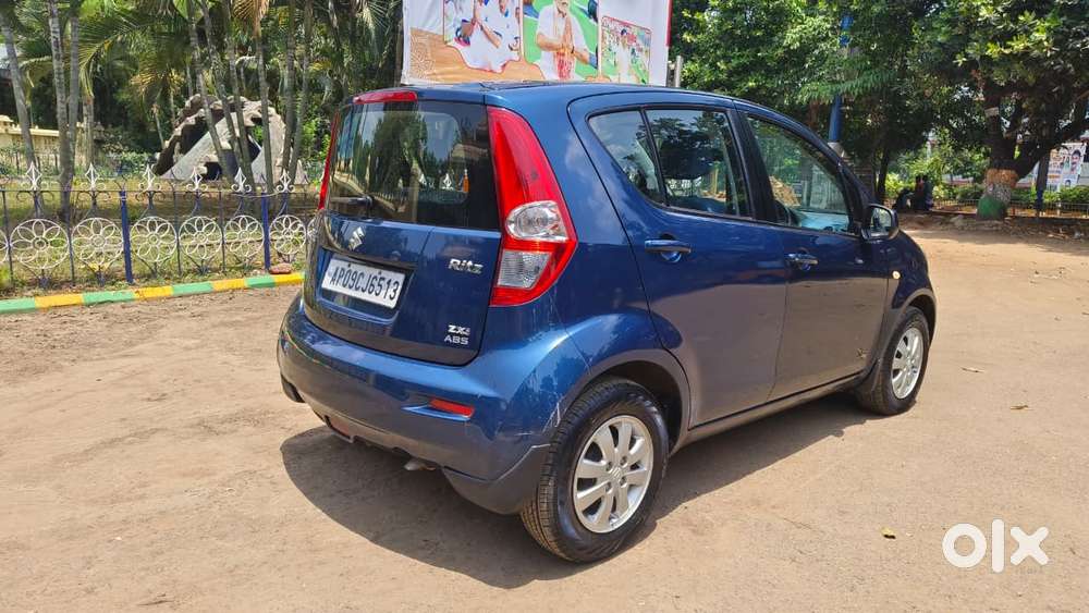 Maruti Suzuki Ritz Zxi, 2012, Petrol