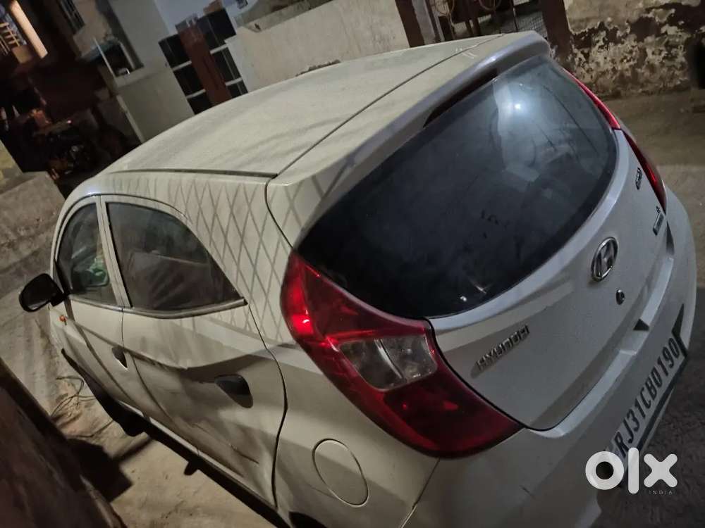 Hyundai Eon 2015 Lpg 112000 Km Driven