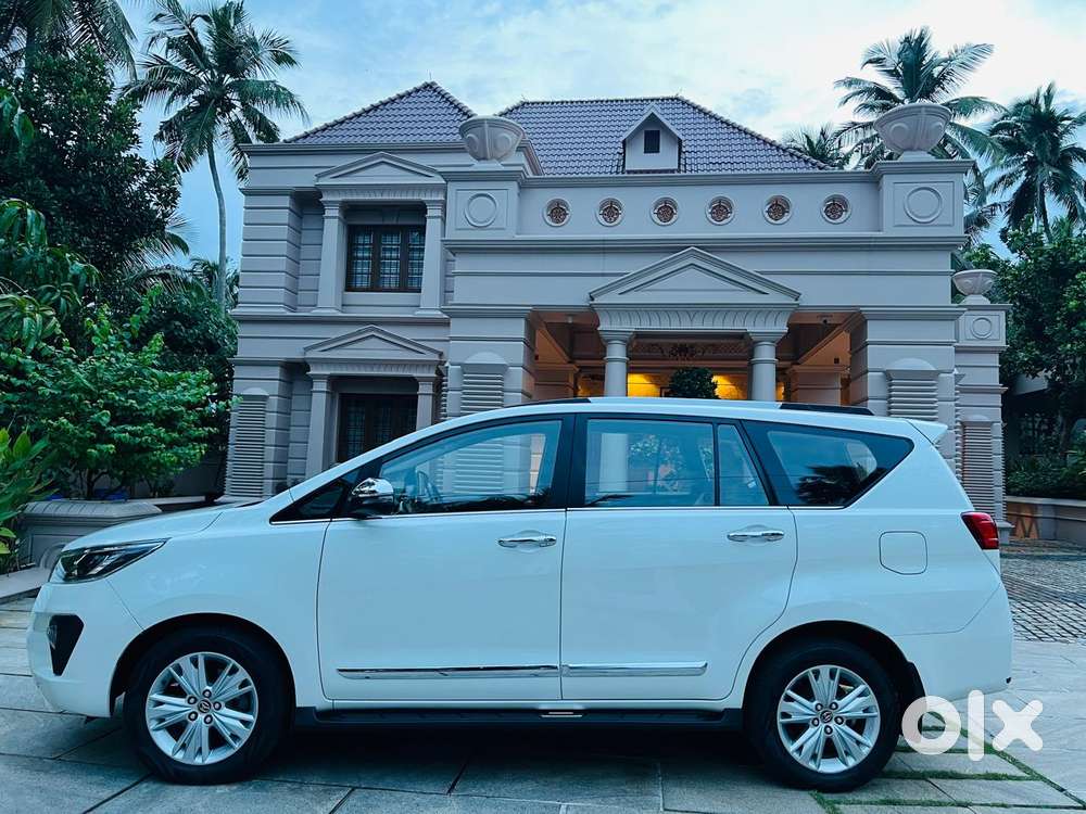Toyota Innova Crysta 2.8z Automatic, 2019, Diesel