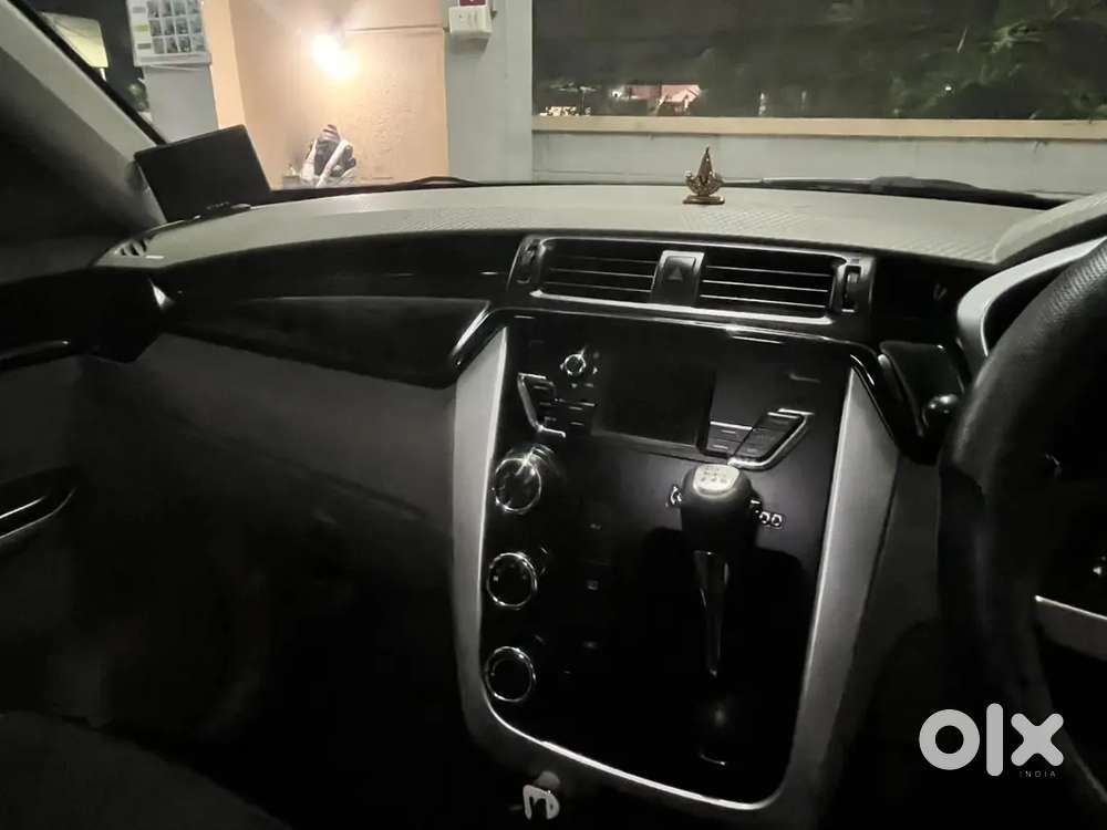 Mahindra Kuv100 Petrol 2017
