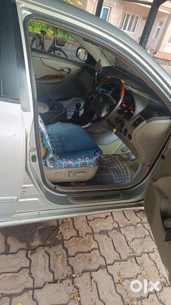 Toyota Corolla Altis 2011