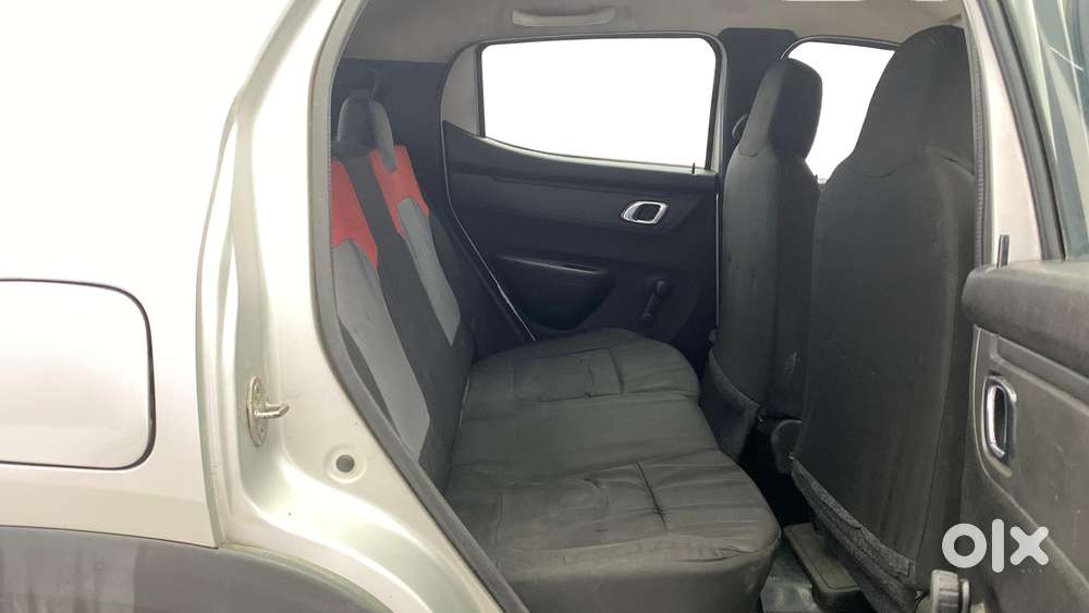 Renault Kwid 2015-2019 1.0 Rxt (o), 2018, Petrol