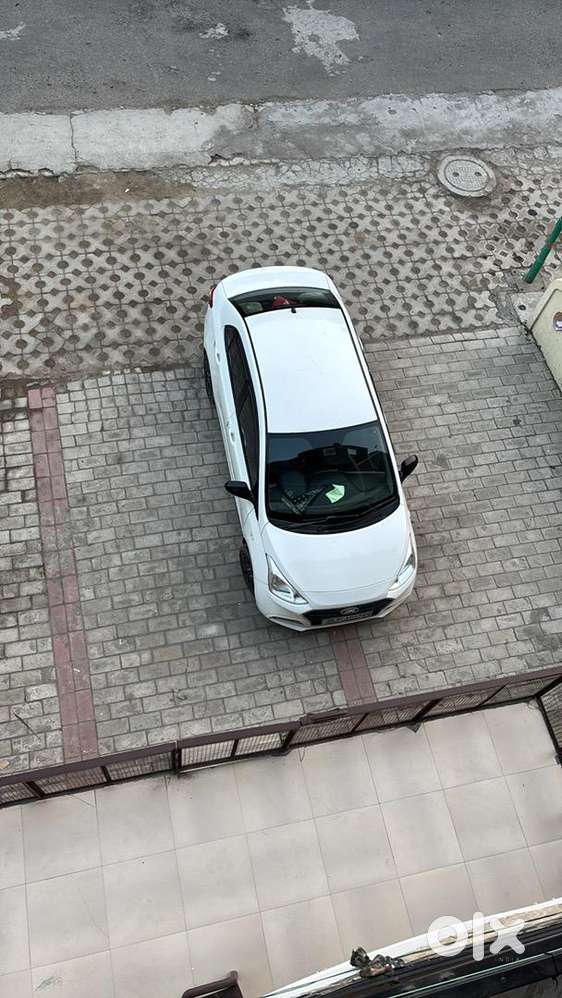 Hyundai Xcent 2018 Cng Well Maintained