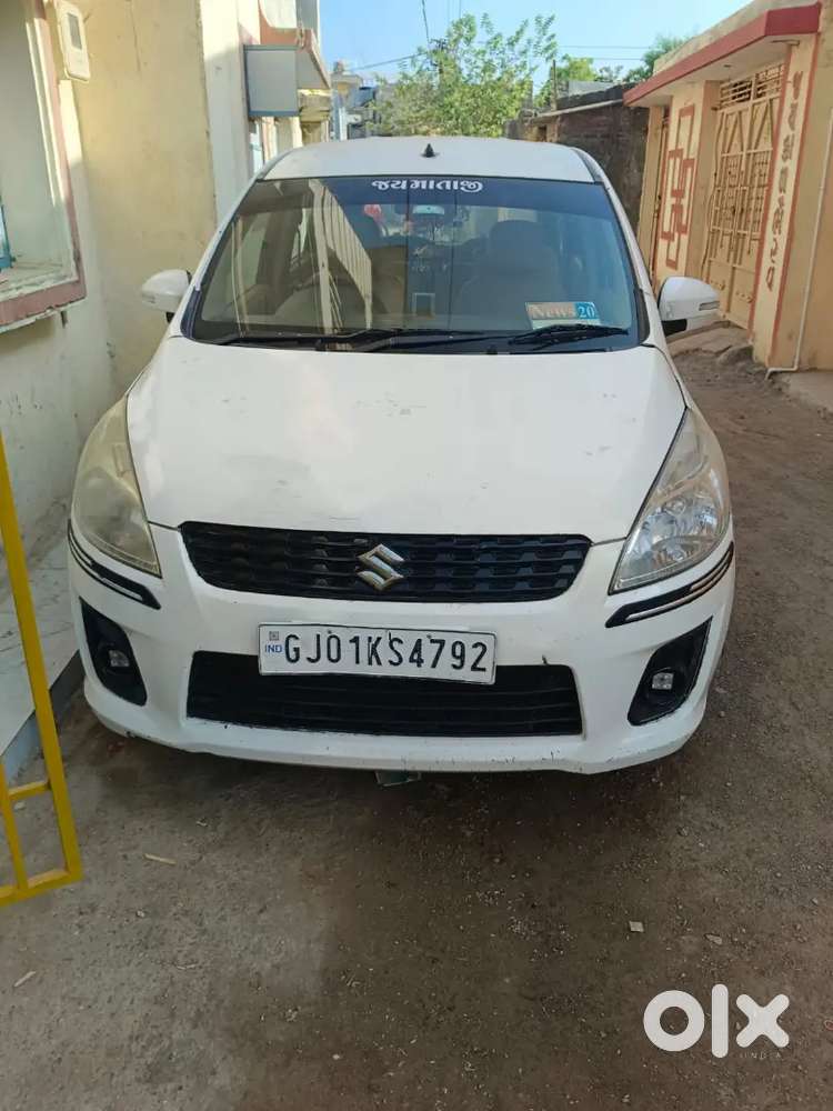 Ertiga Vdi S White