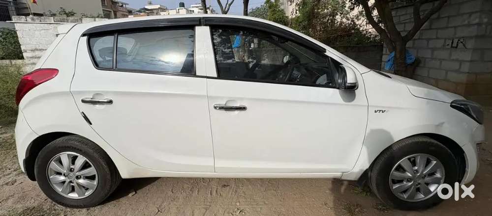 2014 Hyundai I20 Asta 1.2 Petrol  Top Model  Well Maintained