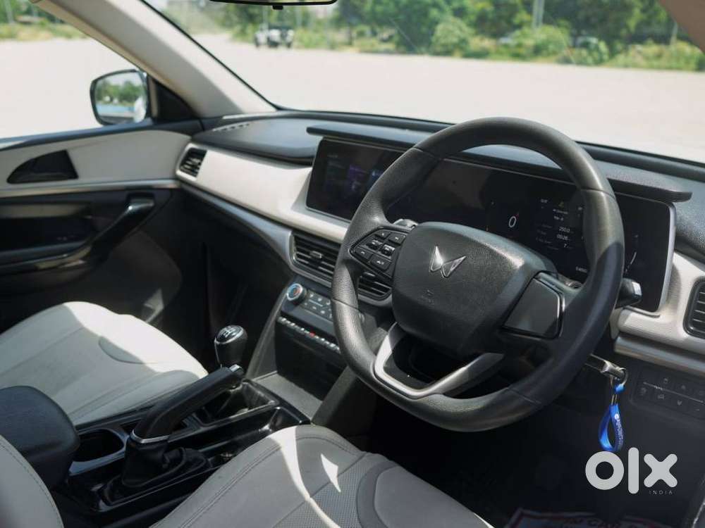 Mahindra Xuv700 2.2 Ax 5 Diesel Mt 7 Str, 2021, Diesel