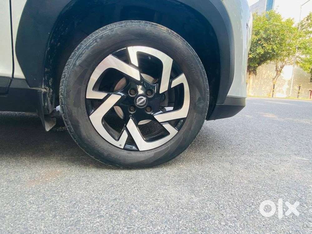 Nissan Magnite 1.0 Xv Turbo Cvt, 2022, Petrol
