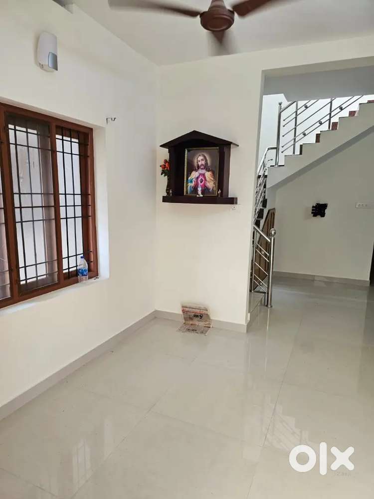 3 bhk apartment for rent near tripunithura only 16 k For Rent Houses