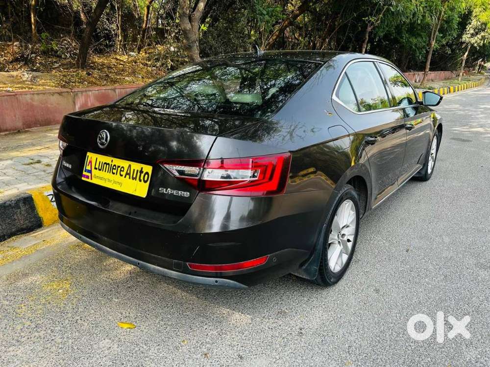 Skoda Superb L&k 1.8 Tsi At, 2019, Petrol
