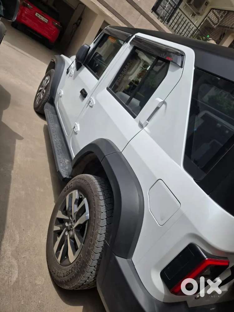 Mahindra Thar Roxx Diesel Manual 2025 December Variant