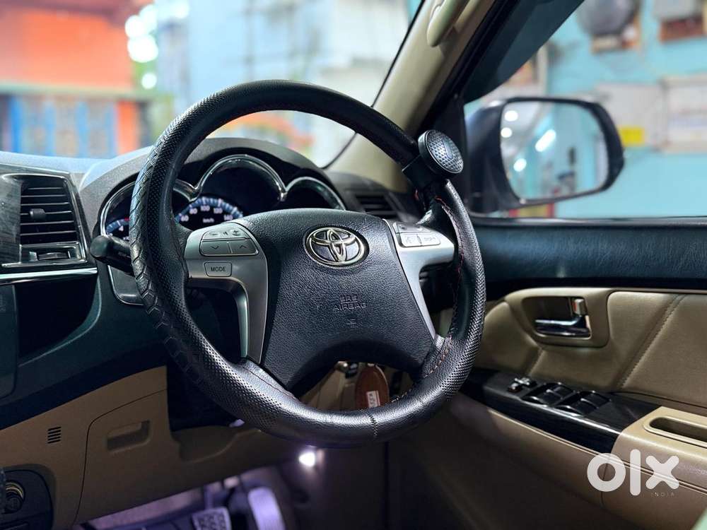 Toyota Fortuner 4x2 Manual, 2015, Diesel
