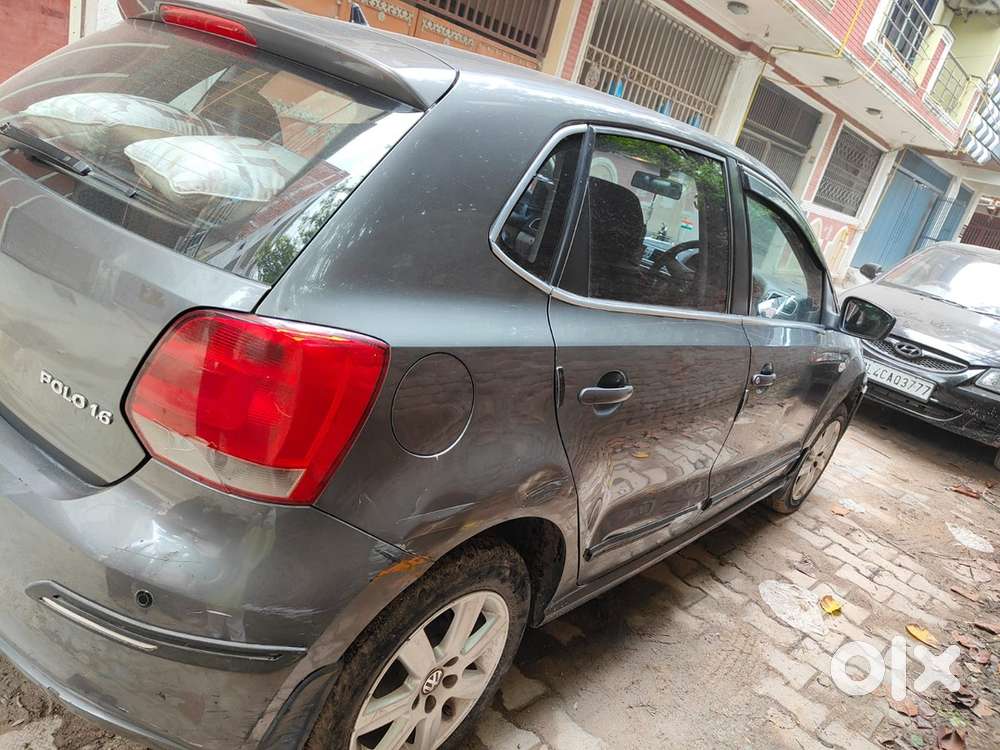 Volkswagen Polo Petrol Manual 2011