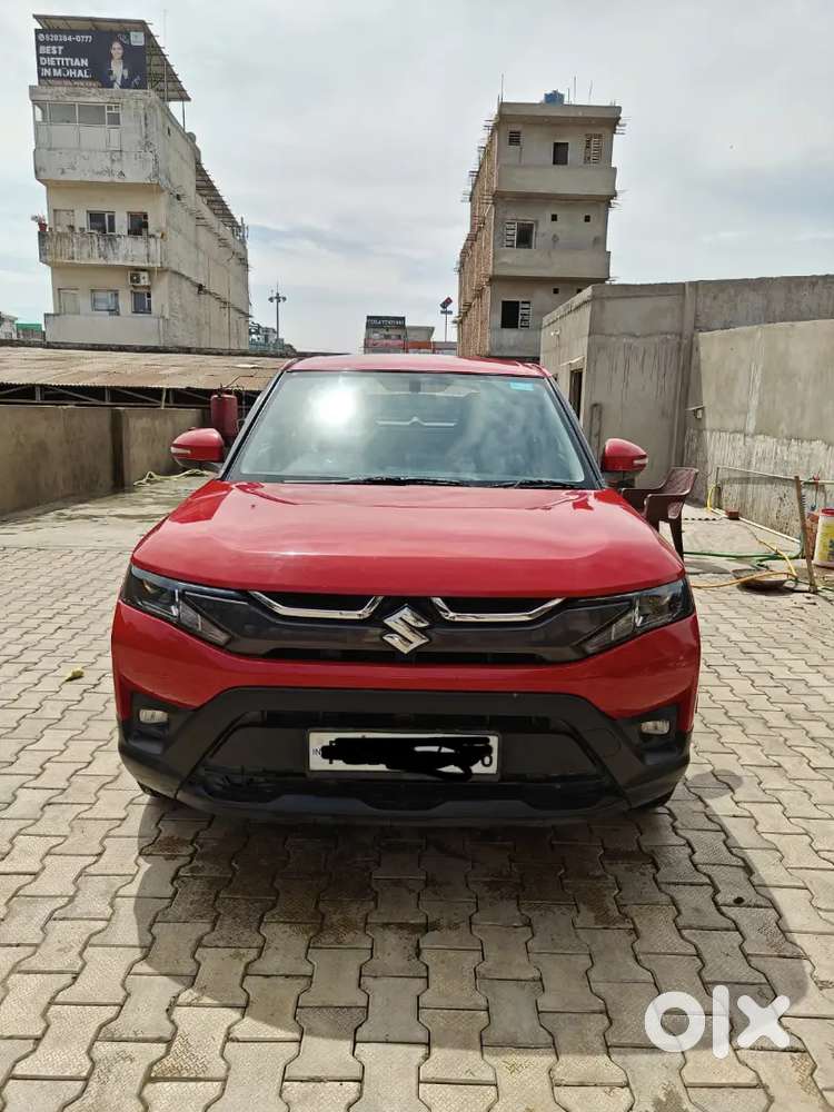 Red Maruti Suzuki Brezza 2024