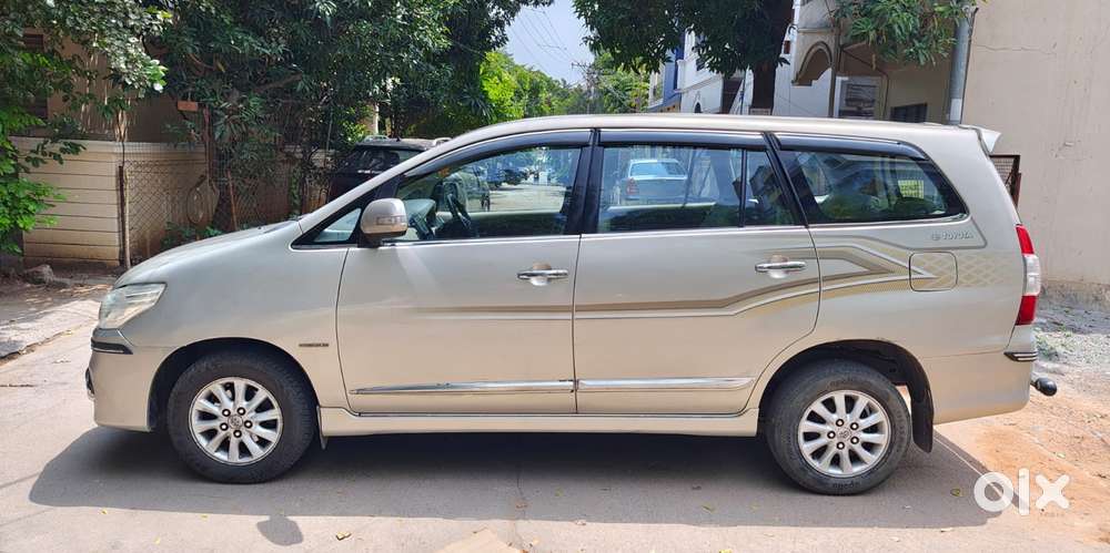Toyota Innova 2.5 V 7 Str, 2013, Diesel