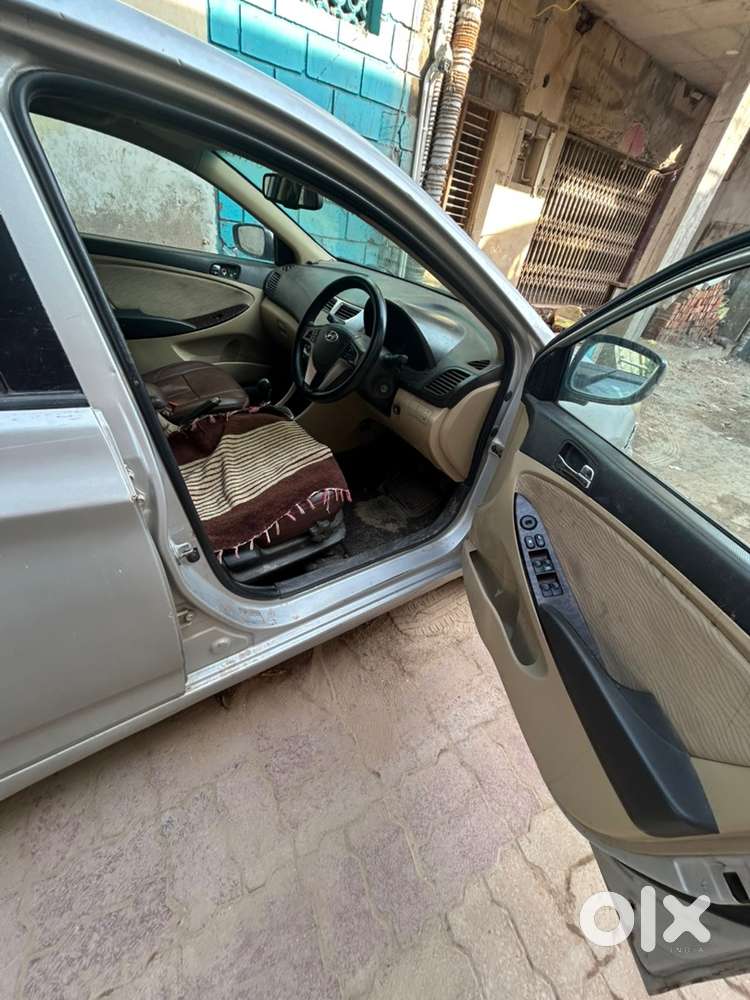 Hyundai Fluidic Verna 2015