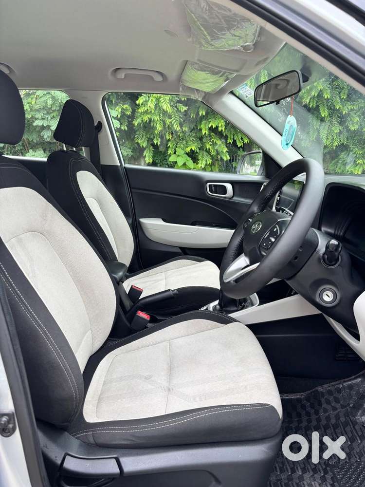 Hyundai Venue S 1.2 Petrol, 2024, Petrol