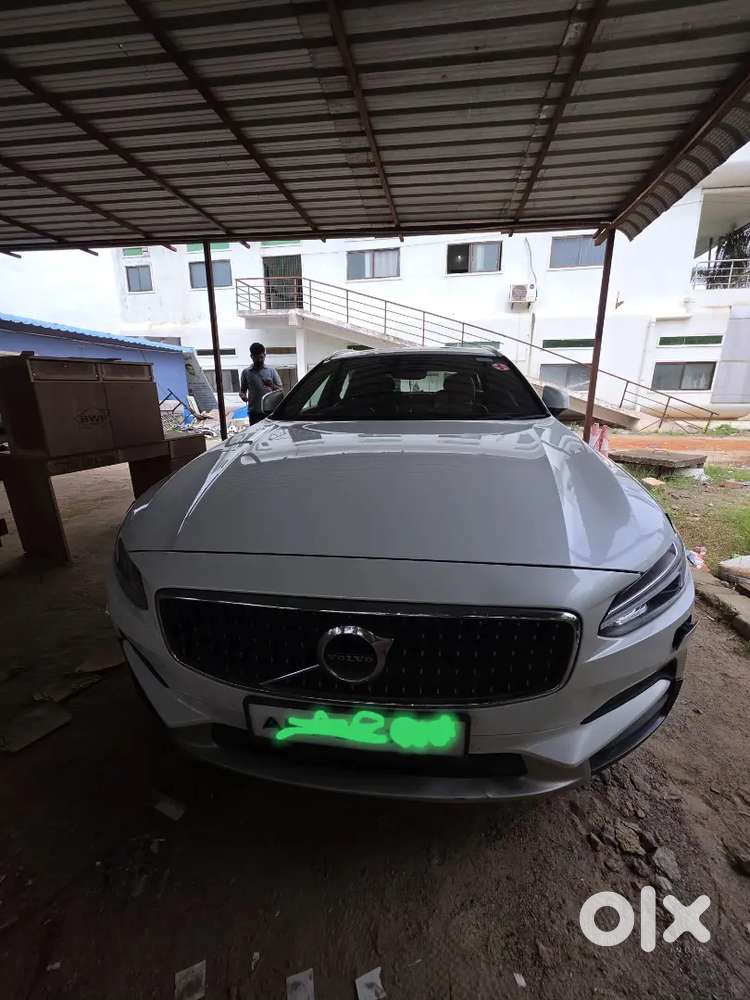 Volvo V90 Cross Country 2017 Diesel Automatic