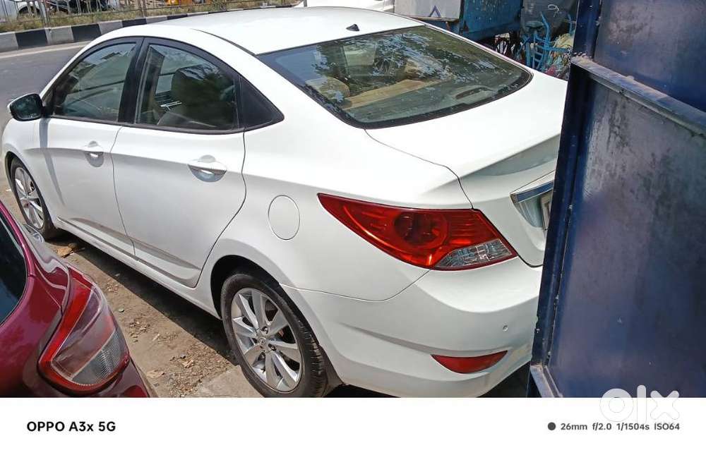 Hyundai Verna Fluidic 1.6 Crdi Sx, 2011, Diesel