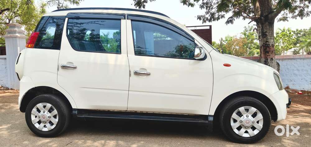 Mahindra Quanto C4, 2013, Diesel