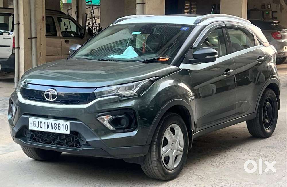 Tata Nexon 1.2 Revotron Xma Amt (s), 2021, Cng & Hybrids