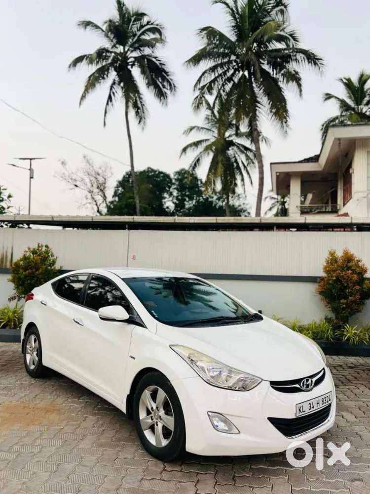 Hyundai Elantra 2013 Crdi S