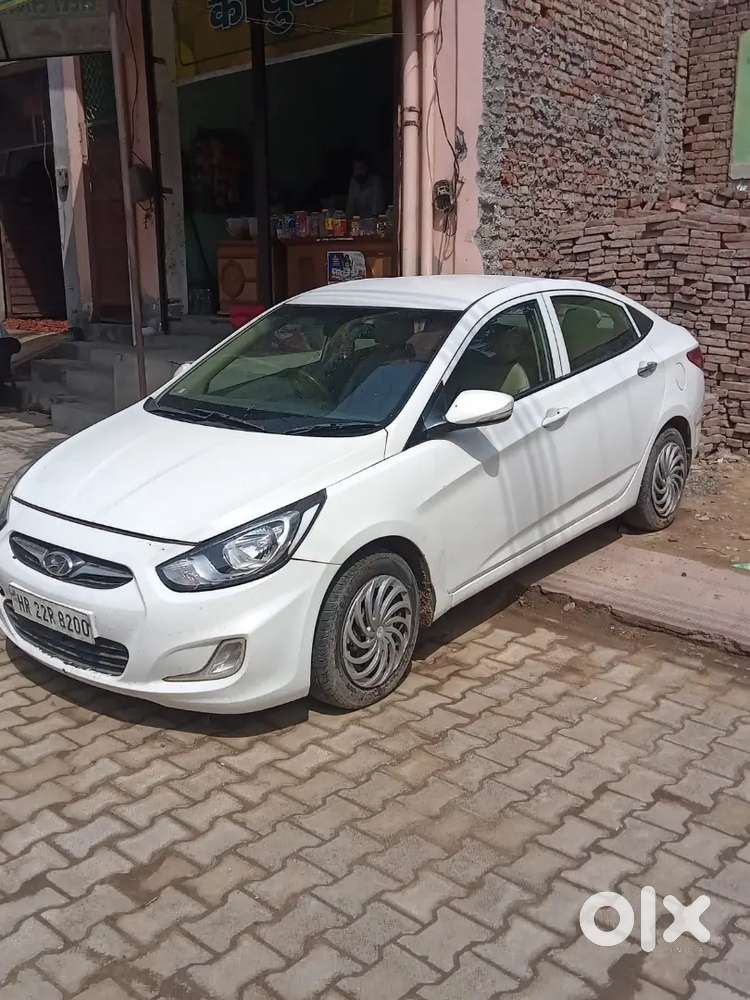 Hyundai Fluidic Verna 2013